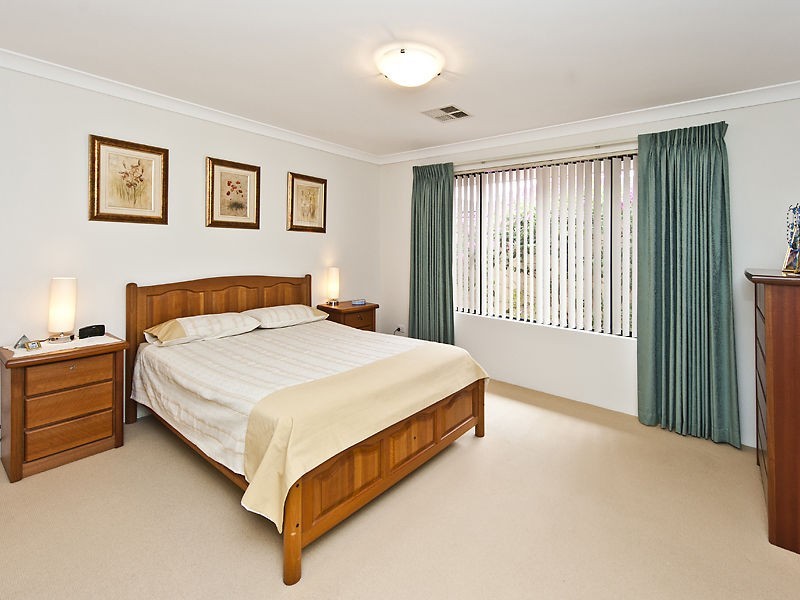 10 Homestead Place, Beechboro WA 6063