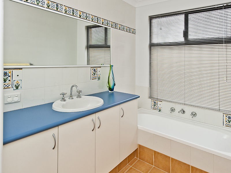 10 Homestead Place, Beechboro WA 6063