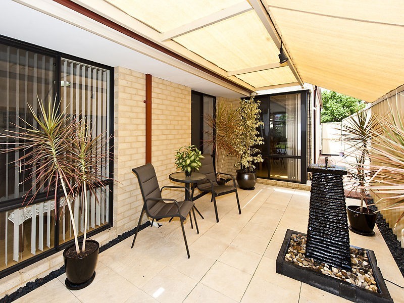 10 Homestead Place, Beechboro WA 6063