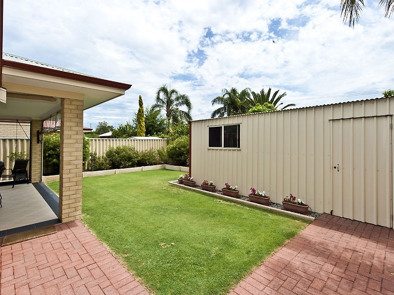 10 Homestead Place, Beechboro WA 6063