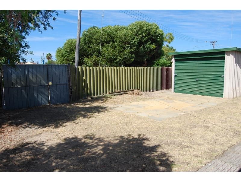 52 Breaden Drive, Cooloongup WA 6168