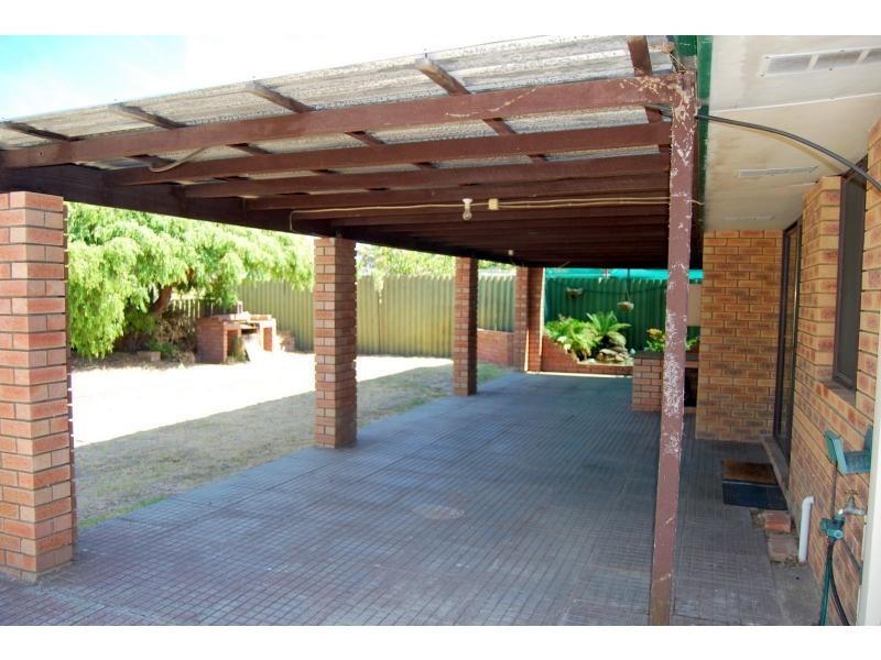 52 Breaden Drive, Cooloongup WA 6168