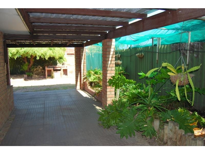 52 Breaden Drive, Cooloongup WA 6168