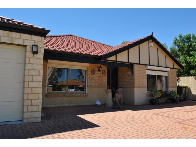 136 Highclere Boulevard, Marangaroo WA 6064
