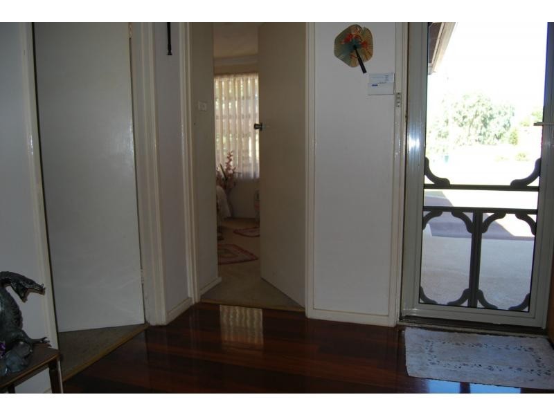 73 River Road, Kelmscott WA 6111