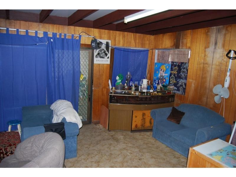 73 River Road, Kelmscott WA 6111