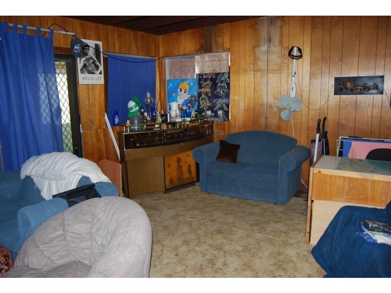 73 River Road, Kelmscott WA 6111