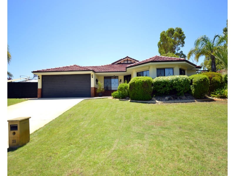 25 Denfield Rise, Carramar WA 6031