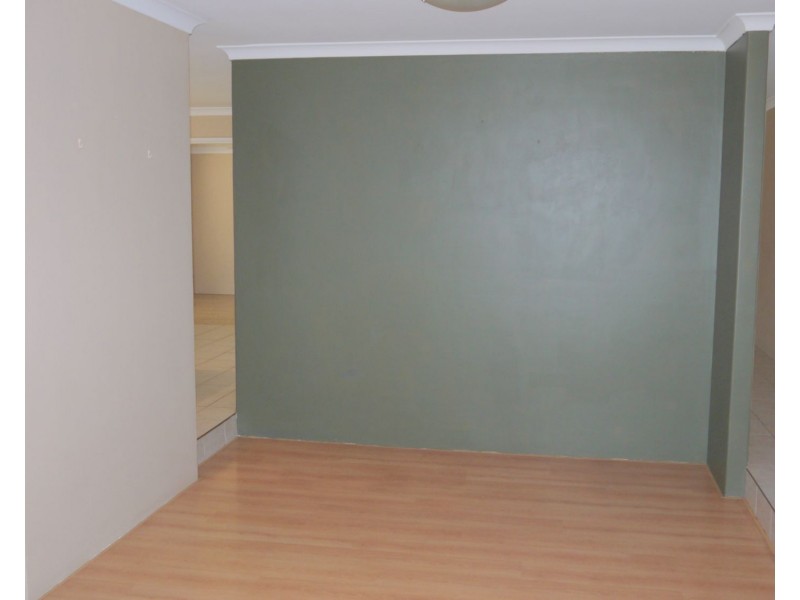 25 Denfield Rise, Carramar WA 6031