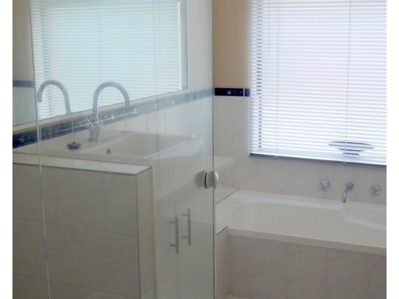 25 Denfield Rise, Carramar WA 6031