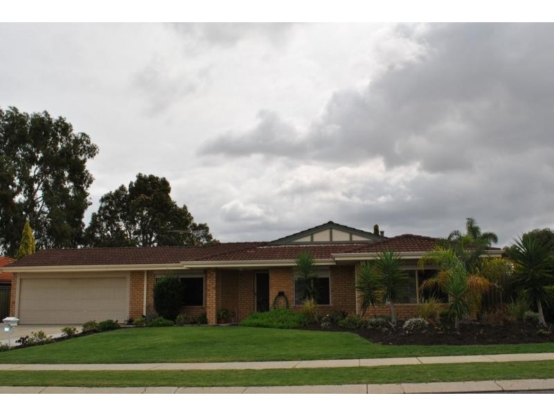 29 Beeston Crescent, Marangaroo WA 6064