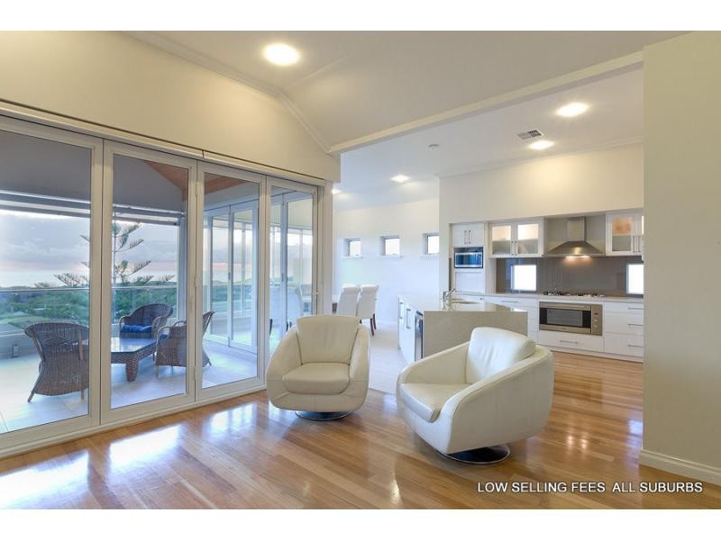 21 Quayside Mews, Hillarys WA 6025