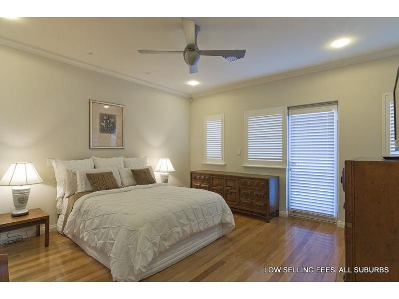 21 Quayside Mews, Hillarys WA 6025