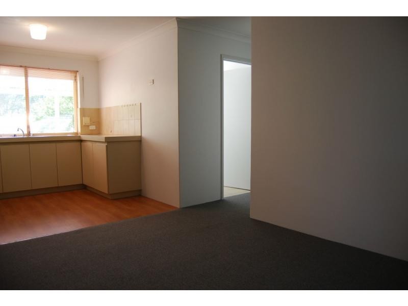 6/13 Grebe Gardens, Yangebup WA 6164