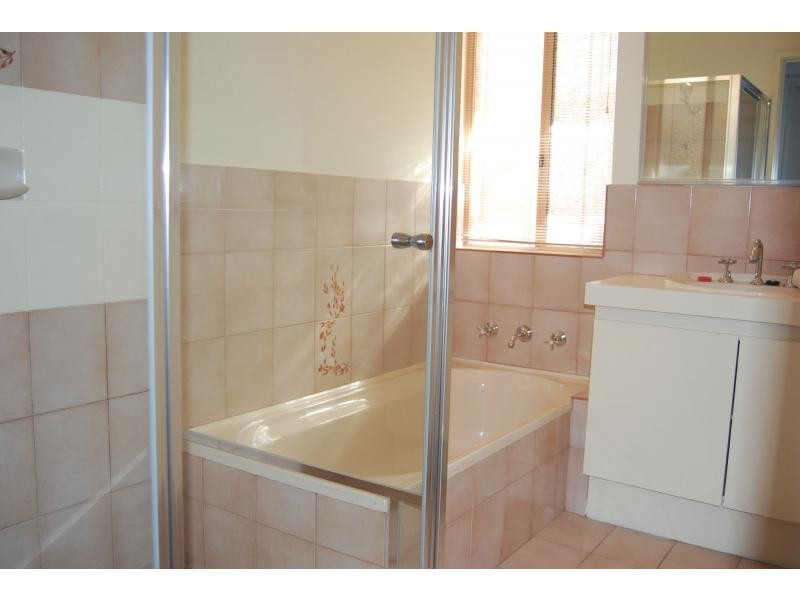 6/13 Grebe Gardens, Yangebup WA 6164