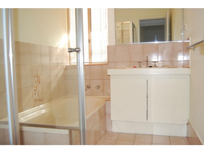 6/13 Grebe Gardens, Yangebup WA 6164