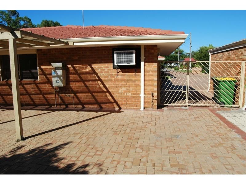 6/13 Grebe Gardens, Yangebup WA 6164