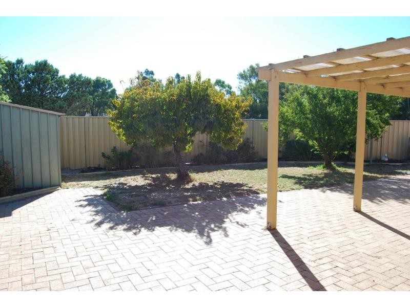6/13 Grebe Gardens, Yangebup WA 6164