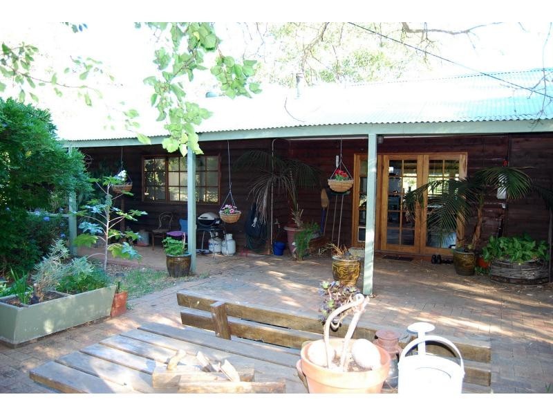 26 Reddy Avenue, Mundaring WA 6073