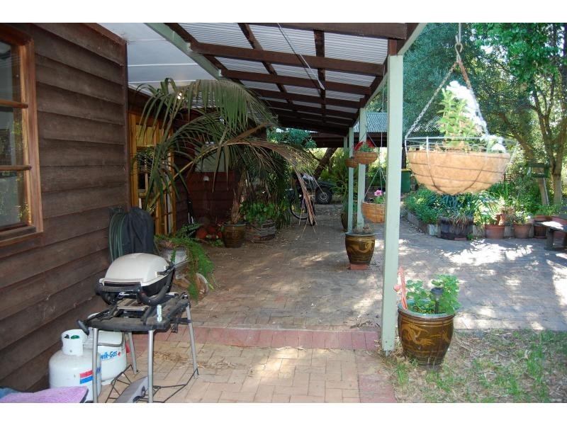 26 Reddy Avenue, Mundaring WA 6073