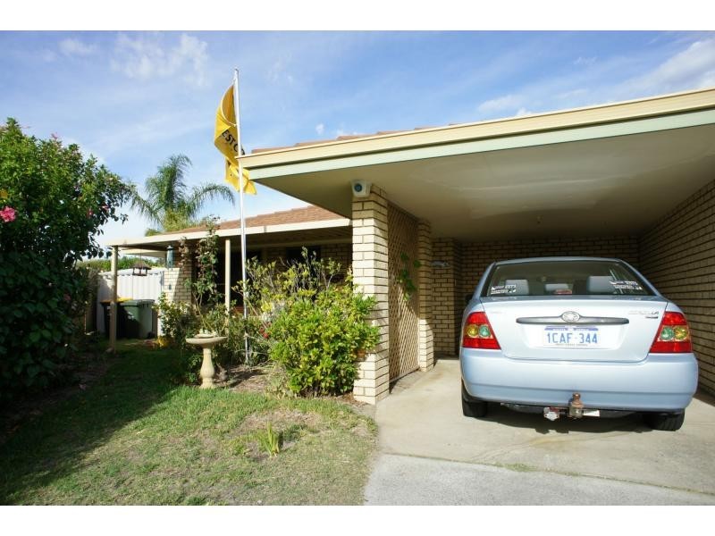 16A Kearney Mews, Marangaroo WA 6064