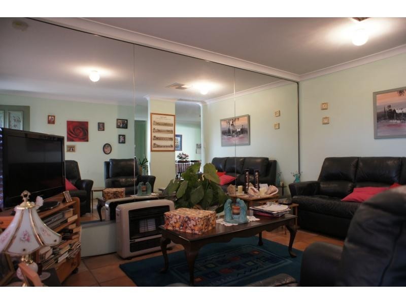 16A Kearney Mews, Marangaroo WA 6064