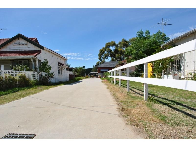 60b Great Northern Highway, Middle Swan WA 6056