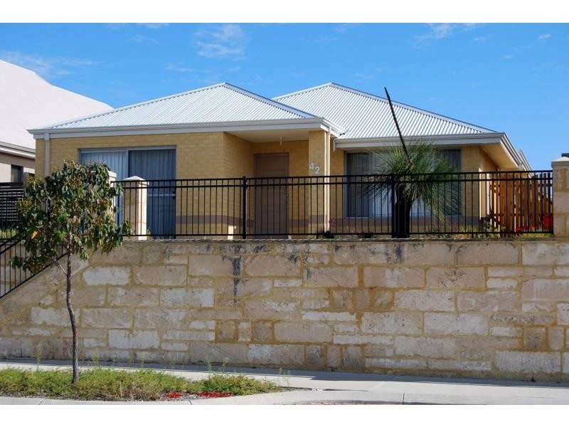 42 Ardmore Parade, Ellenbrook WA 6069