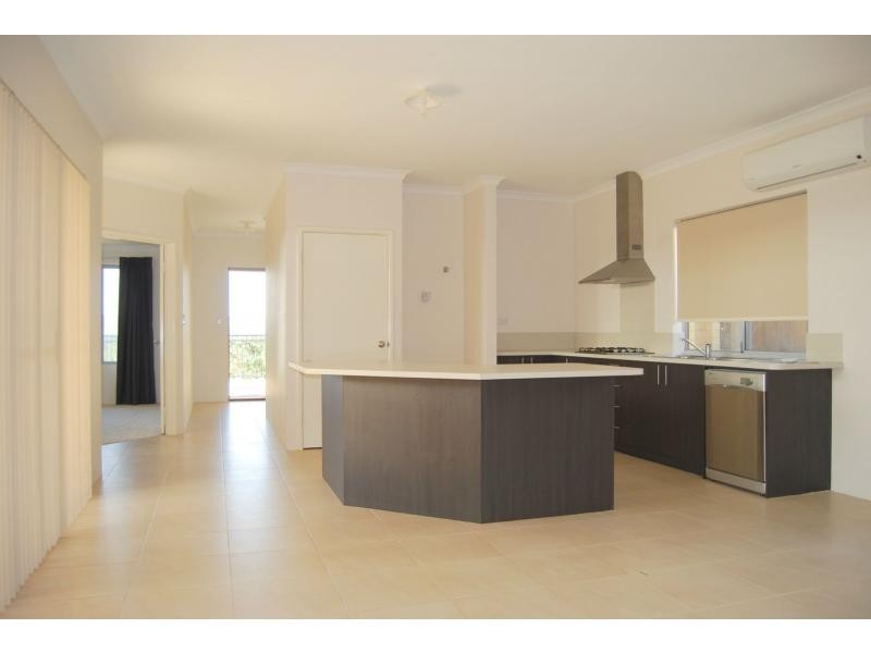 42 Ardmore Parade, Ellenbrook WA 6069