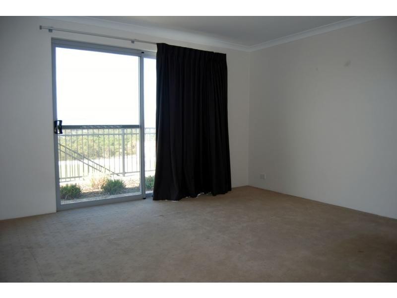 42 Ardmore Parade, Ellenbrook WA 6069