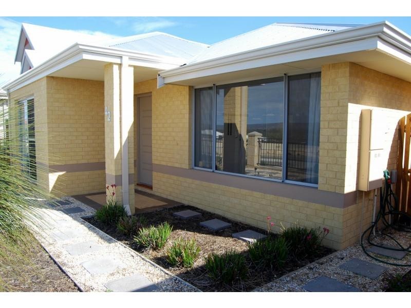 42 Ardmore Parade, Ellenbrook WA 6069