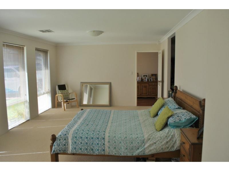 10 Seurat Loop, Ashby WA 6065