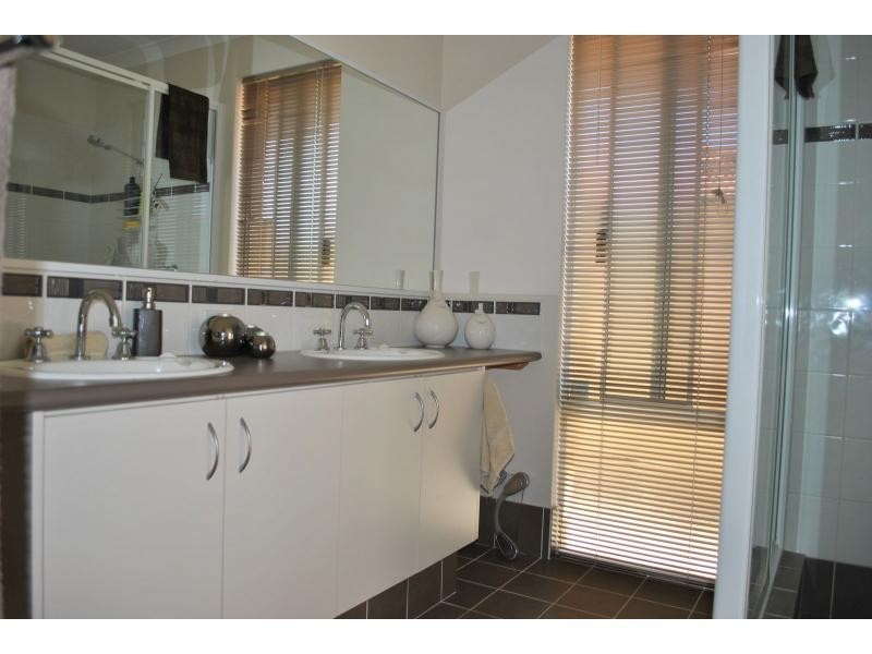 10 Seurat Loop, Ashby WA 6065