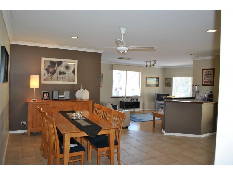 8 Ardrossan Loop, Kingsley WA 6026