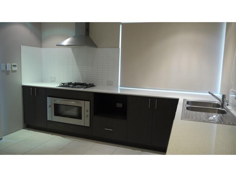 8 Lunar Street, Yanchep WA 6035