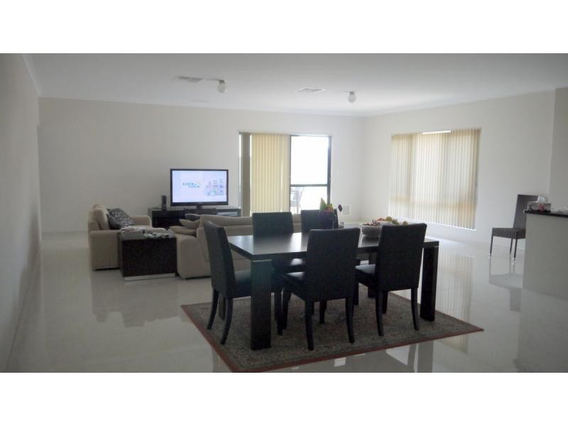 17 Monsanto Street, Landsdale WA 6065