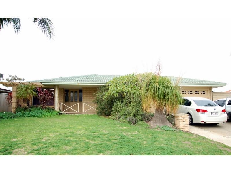 15 Angelina Court, Kingsley WA 6026