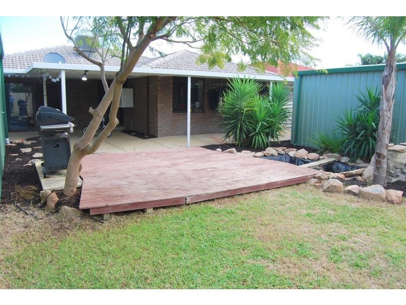 32 Sextant Avenue, Waikiki WA 6169