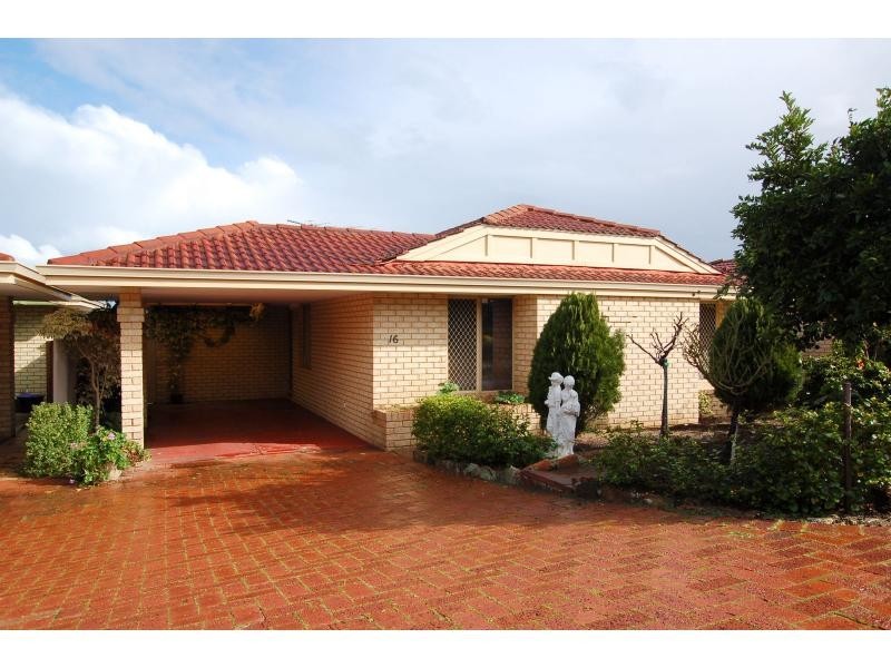 Villa 16/9 KIDBROOKE Way, Kingsley WA 6026