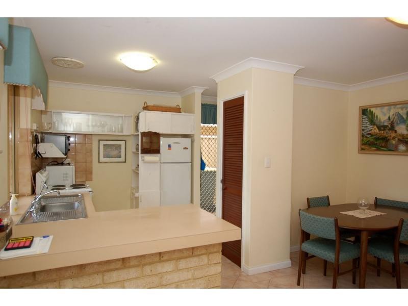 Villa 16/9 KIDBROOKE Way, Kingsley WA 6026