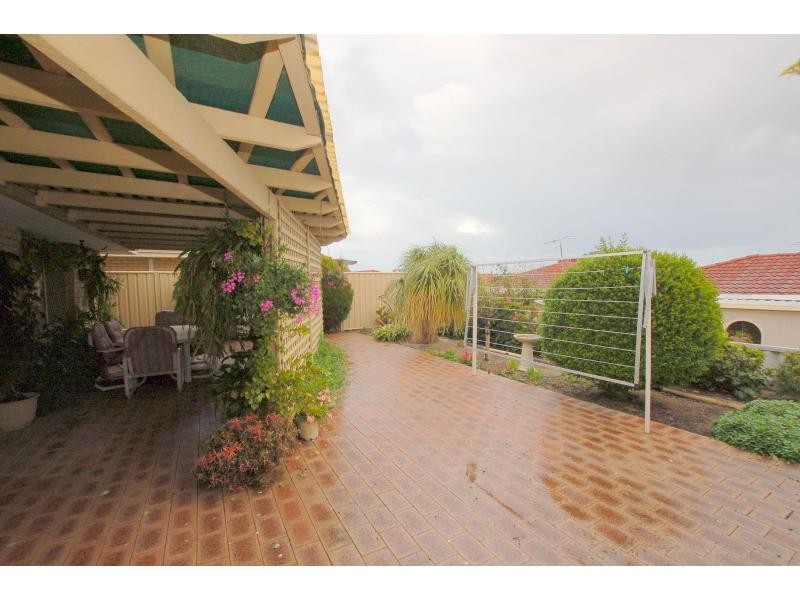 Villa 16/9 KIDBROOKE Way, Kingsley WA 6026