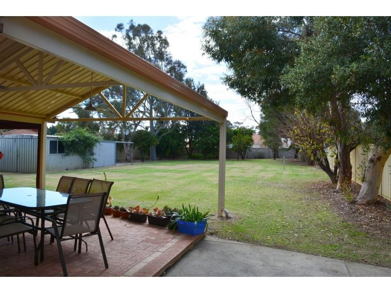 18 Old Maida Vale Road, Maida Vale WA 6057