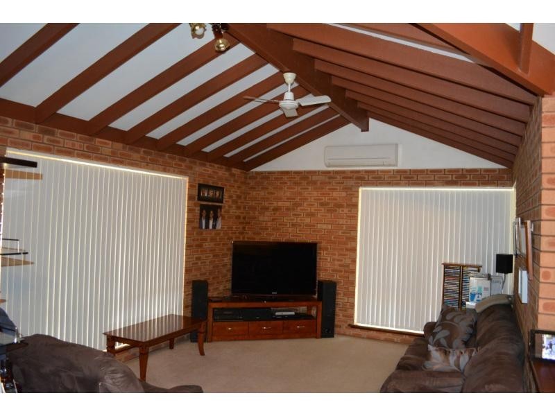 18 Old Maida Vale Road, Maida Vale WA 6057