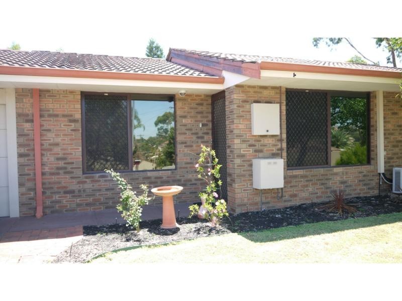 Duplex B/24 Manberry Way, Yangebup WA 6164