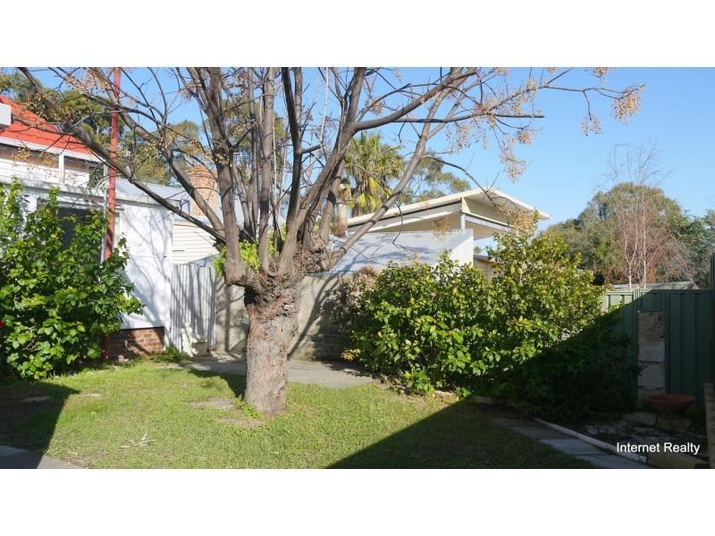 6 Hope Street, White Gum Valley WA 6162