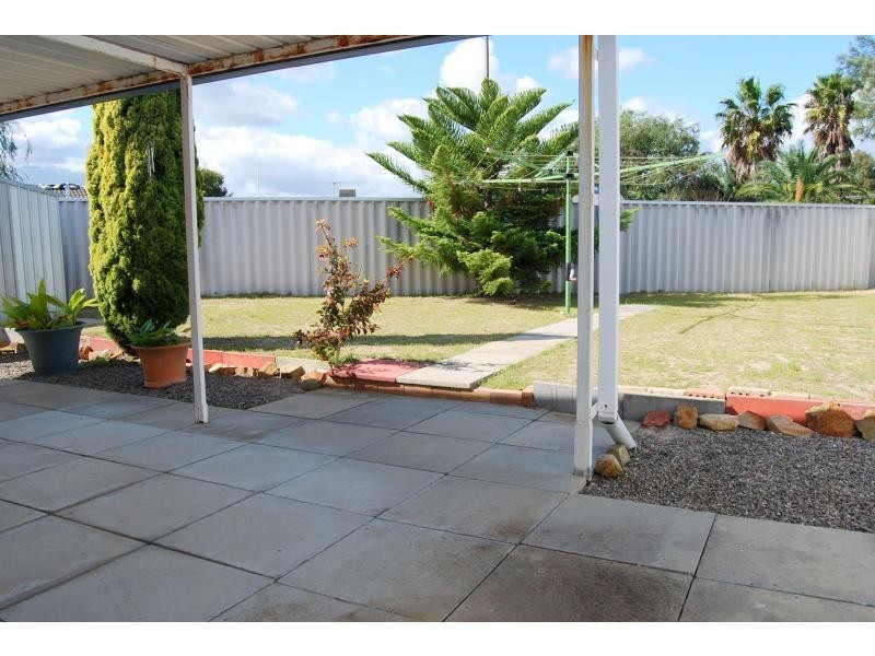 7A Lyons Court, Cooloongup WA 6168