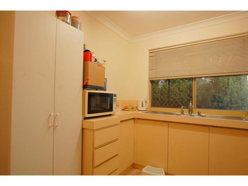 B/10 Stanley Place, Padbury WA 6025