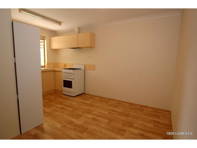 B/10 Stanley Place, Padbury WA 6025