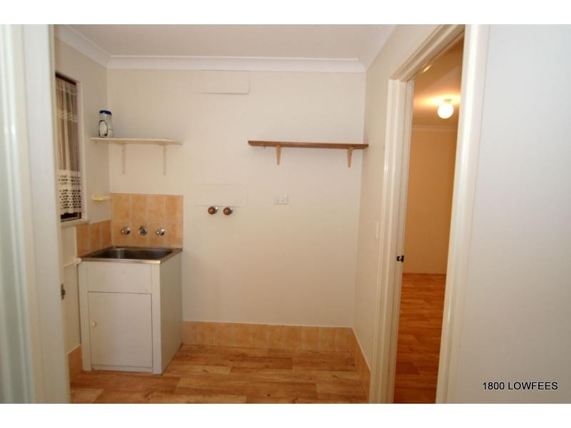 B/10 Stanley Place, Padbury WA 6025