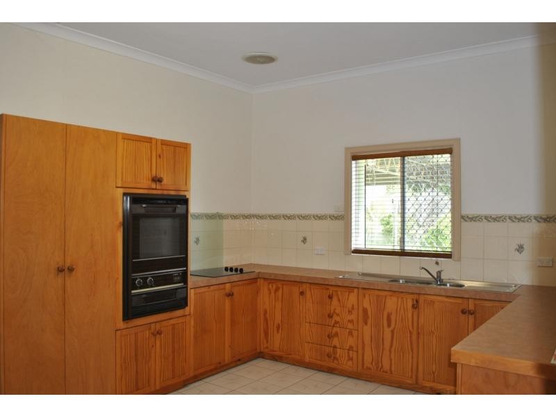 38 Moore Street, Wungong WA 6112